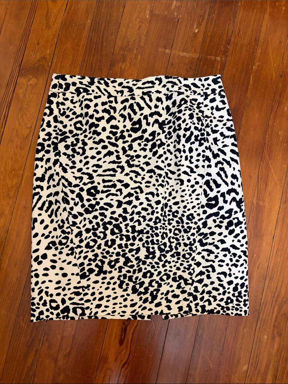 LOFT Black and White Leopard-Print Pencil Skirt
